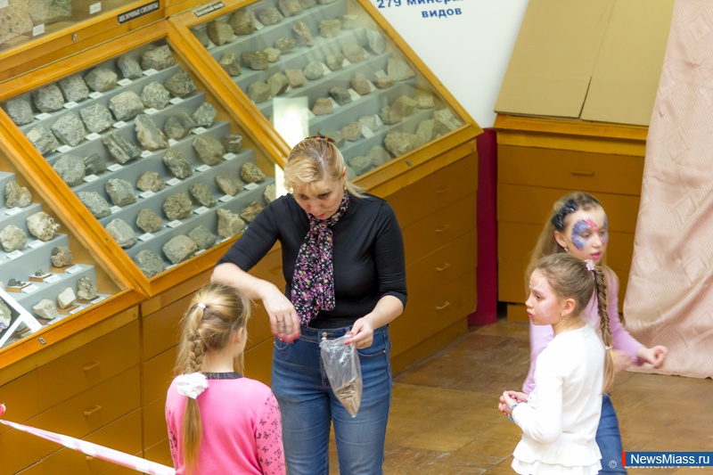 "  -    ...".        "  "