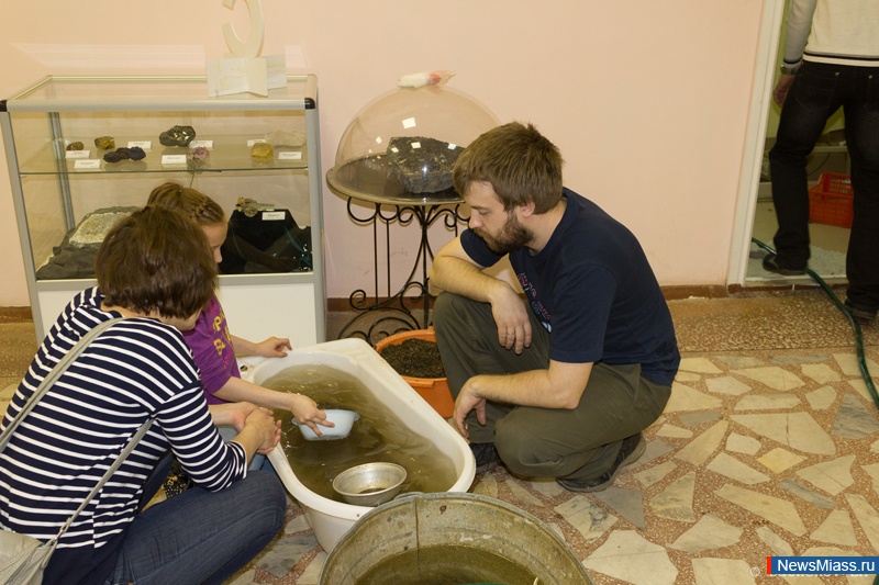 "  -    ...".        "  "