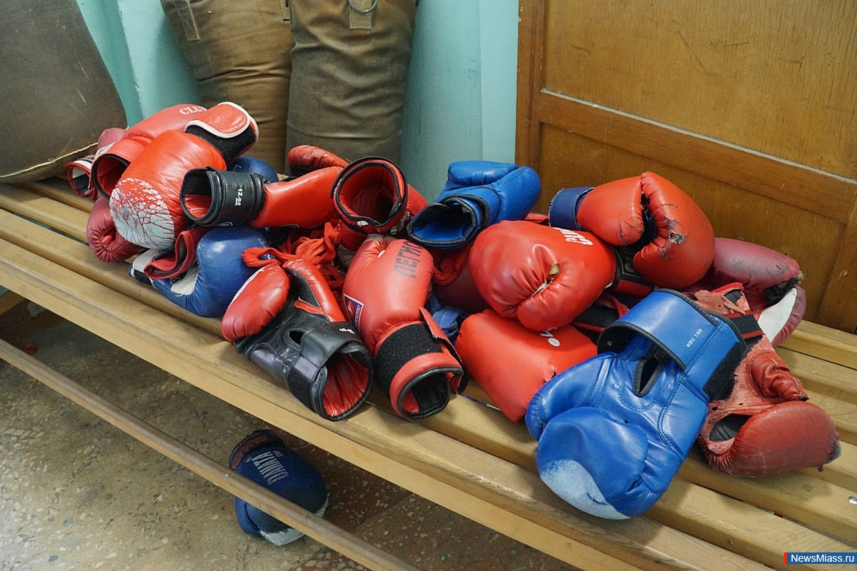   .     -    2     ,  " "