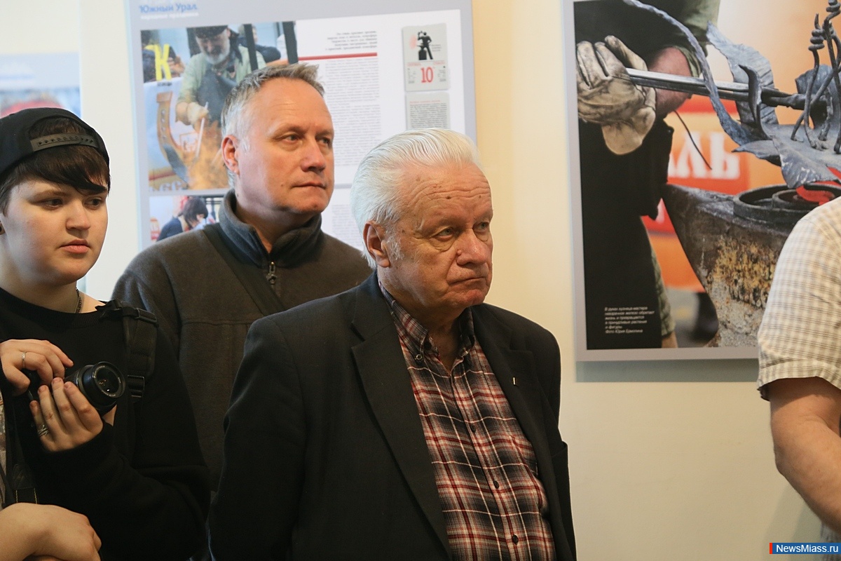 " .  ".        " .  "