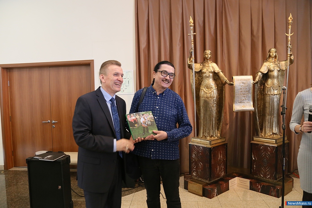 " .  ".        " .  "