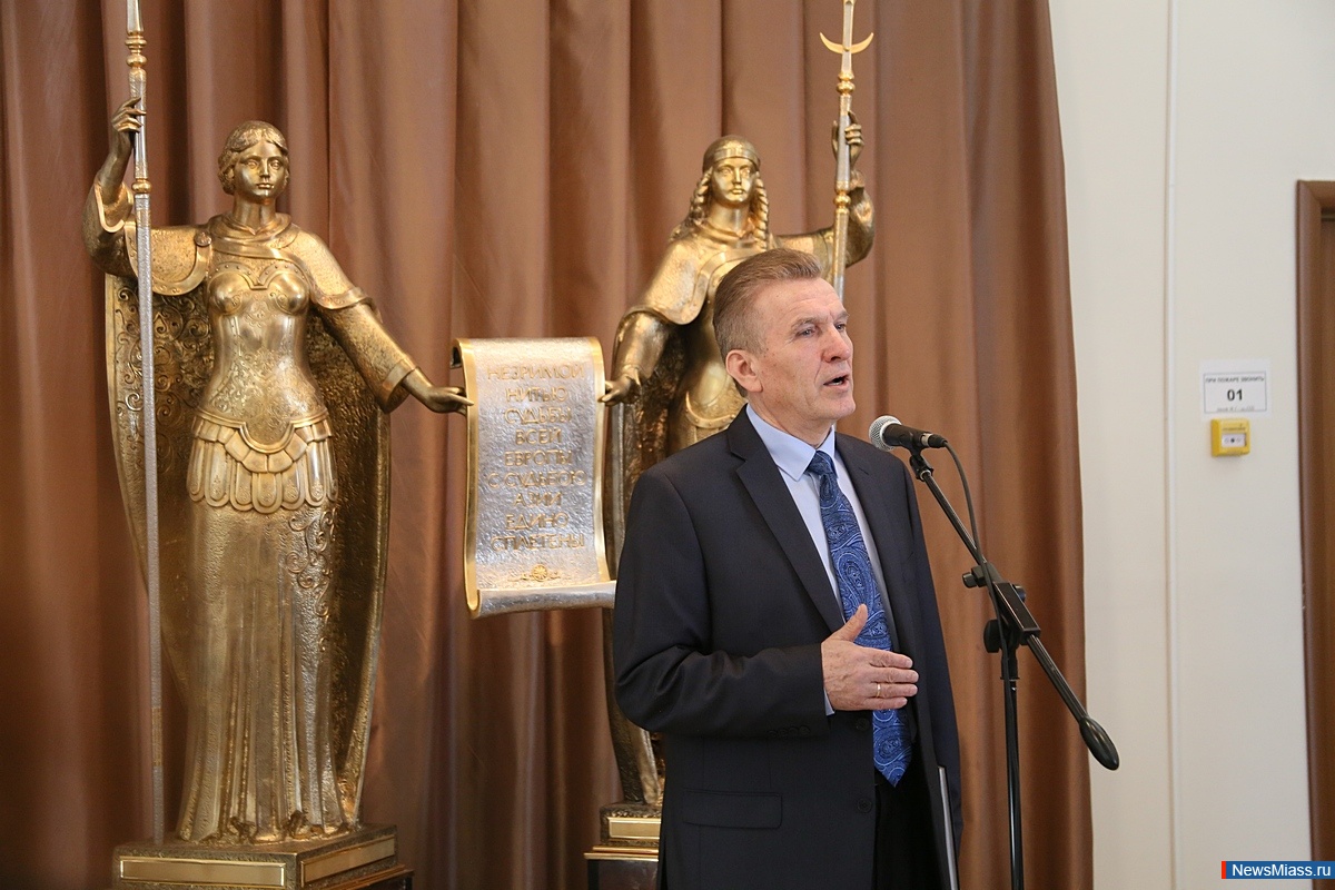 " .  ".        " .  "