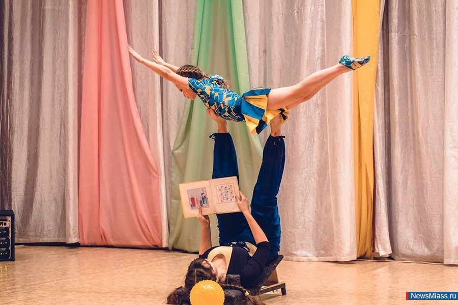 "  - 2016".            "  - 2016"