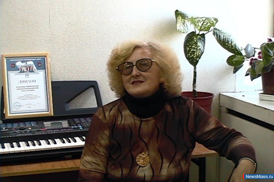  . 3       5    -  ,   "  "