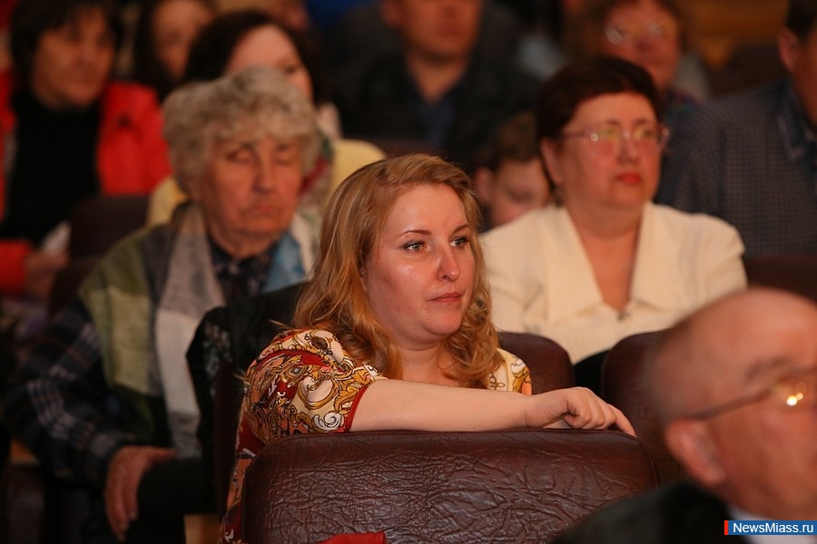   - !.     - XI   -    " "