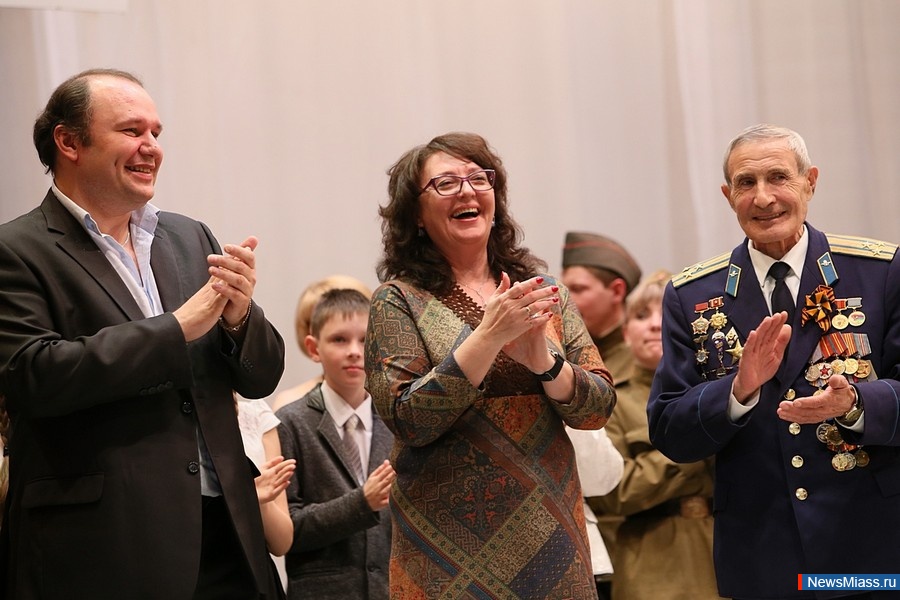   - !.     - XI   -    " "