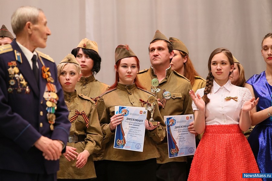   - !.     - XI   -    " "