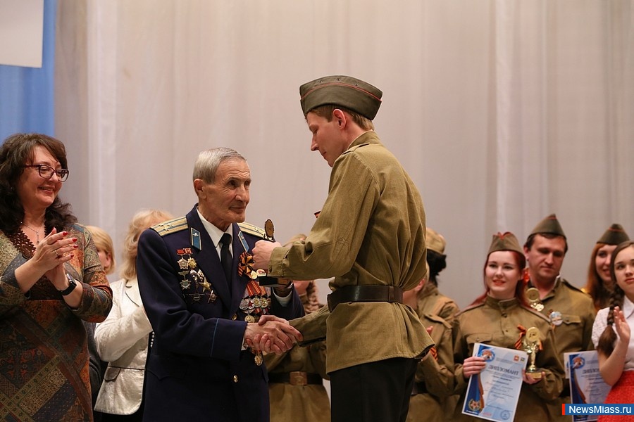   - !.     - XI   -    " "