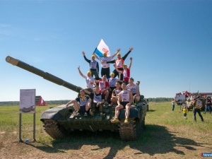 ����� ����� ���