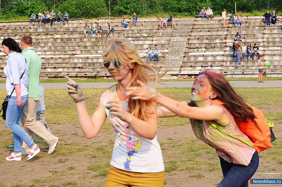  ,      . "  ,  - !" -     ColorFest