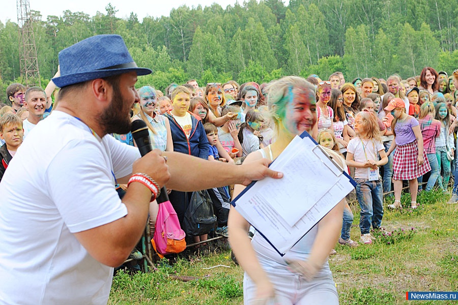  ,      . "  ,  - !" -     ColorFest