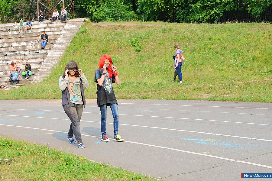  ,      . "  ,  - !" -     ColorFest