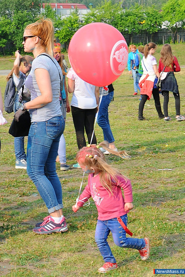  ,      . "  ,  - !" -     ColorFest