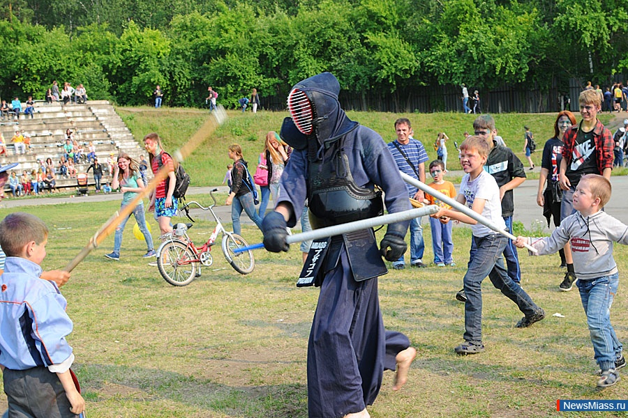  ,      . "  ,  - !" -     ColorFest