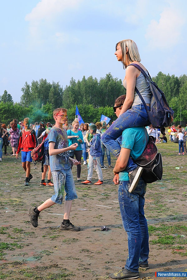  ,      . "  ,  - !" -     ColorFest