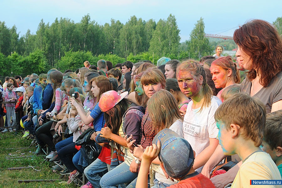  ,      . "  ,  - !" -     ColorFest