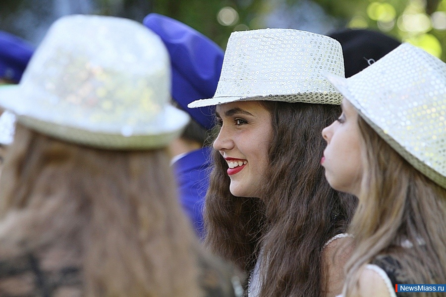 ������� ������� ���������� ���������. ���������, ����������� ������������ 72-�� ��������� �� ��� ������� ������� ����������, ������ � ��������� �����