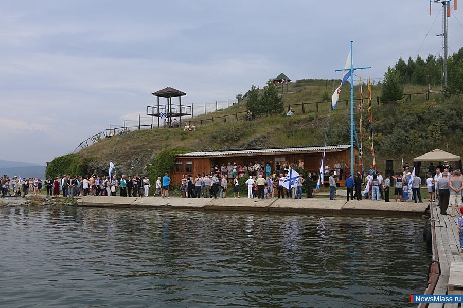  -   .    ,    -    -     