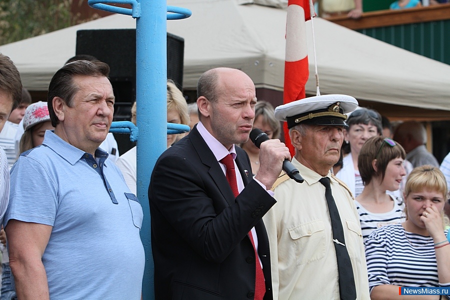  -   .    ,    -    -     