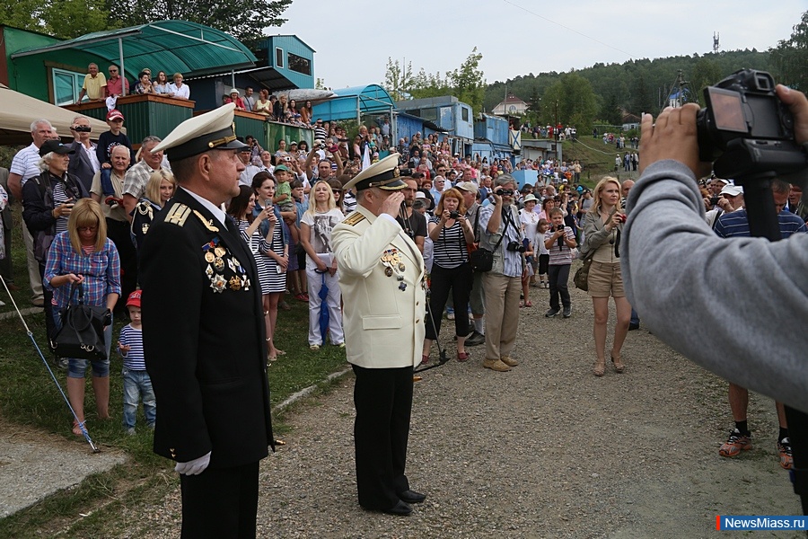  -   .    ,    -    -     