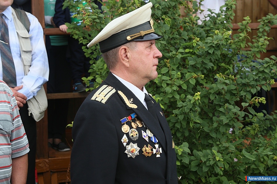  -   .    ,    -    -     