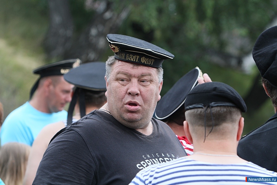  -   .    ,    -    -     