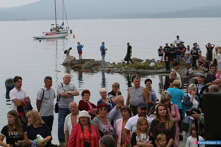  -   .    ,    -    -     