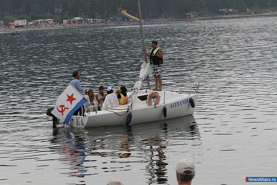  -   .    ,    -    -     