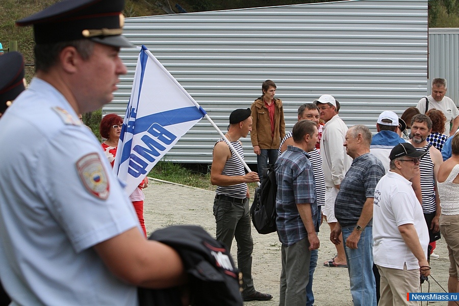  -   .    ,    -    -     