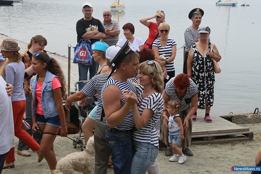  -   .    ,    -    -     