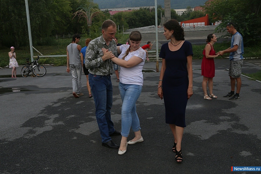 ��������� �����. ������ ������ ������� ������� � ������������ ������-������ �� ������