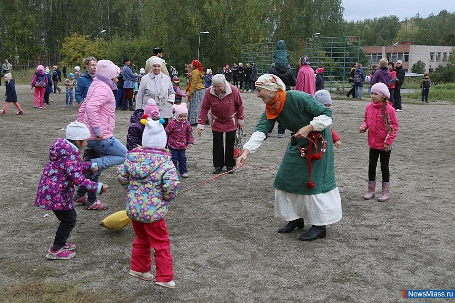   ,  . , 18 ,     19  " "