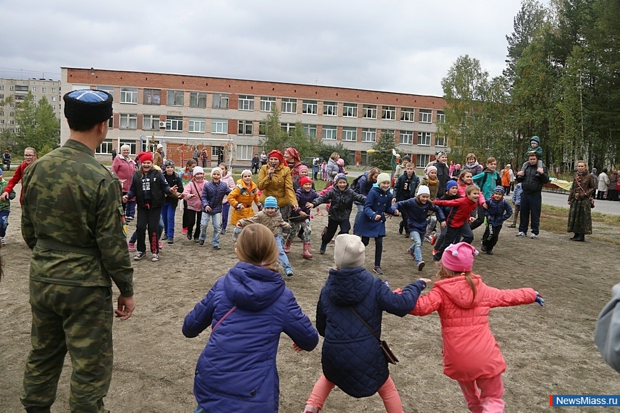   ,  . , 18 ,     19  " "