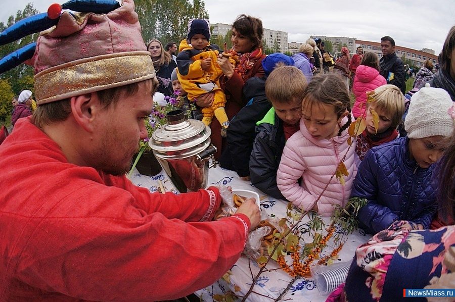   ,  . , 18 ,     19  " "