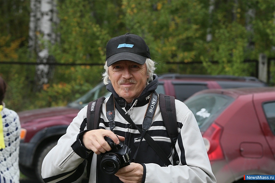   ,  . , 18 ,     19  " "