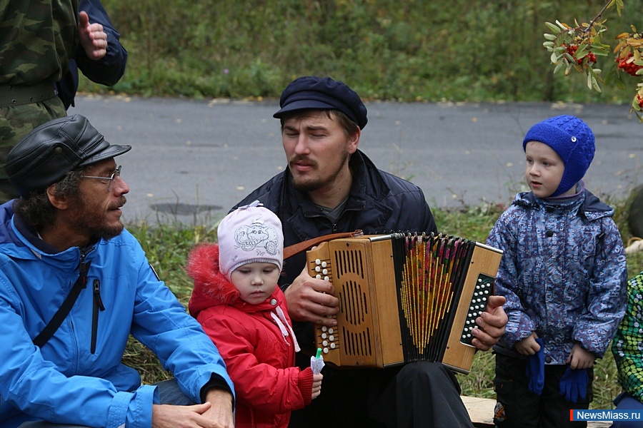   ,  . , 18 ,     19  " "