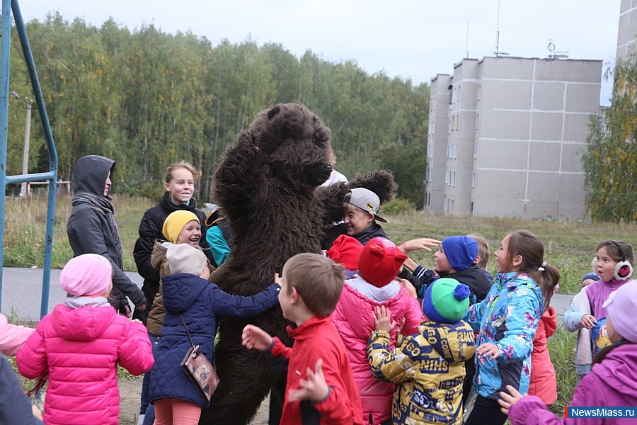   ,  . , 18 ,     19  " "