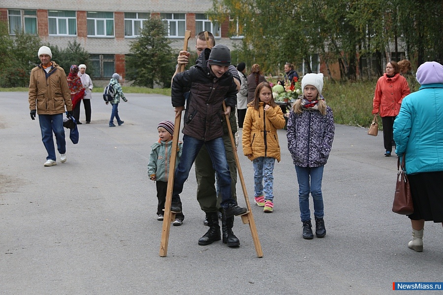   ,  . , 18 ,     19  " "