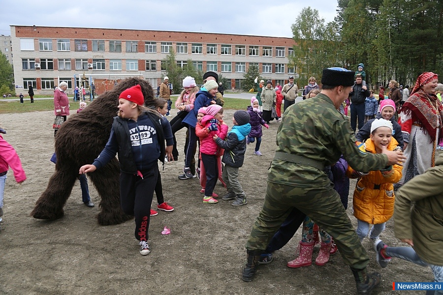   ,  . , 18 ,     19  " "