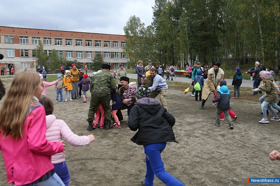   ,  . , 18 ,     19  " "