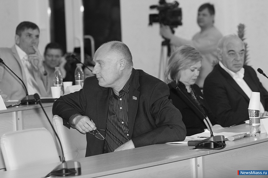 "�����" ����� �� ���������, �������� ���������� ������. ��������� ������� ���� �������� ������ ������� ������� �� ��������� �����������: ������, ������, ���� ����� ���� ���� � ���� ������ � ������