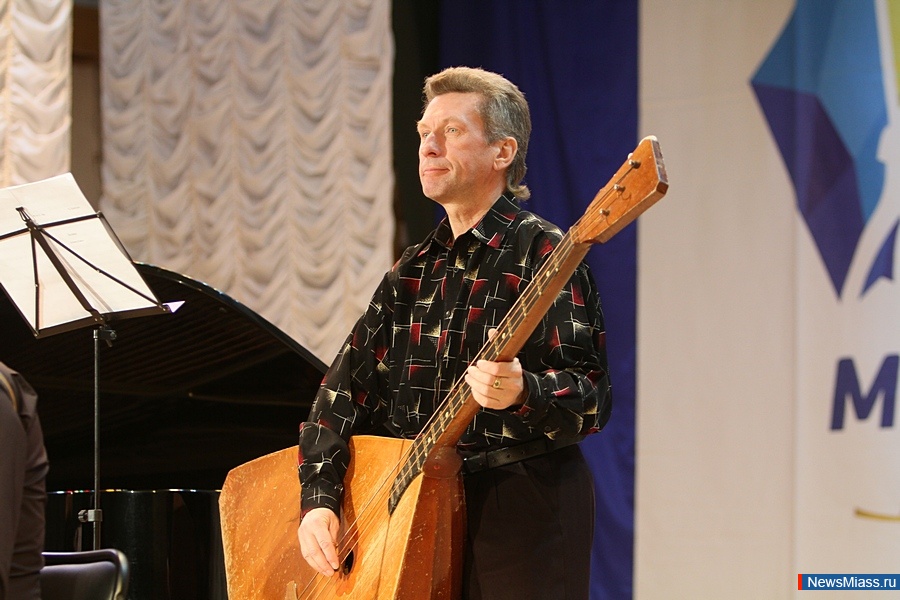   .    ""  ,  80-       -  