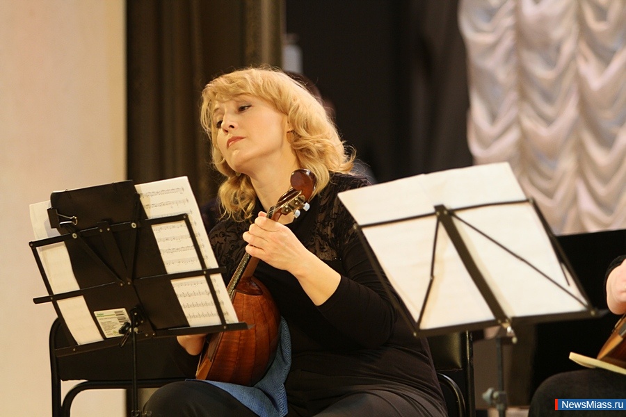   .    ""  ,  80-       -  