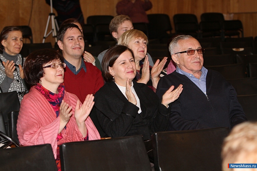   .    ""  ,  80-       -  