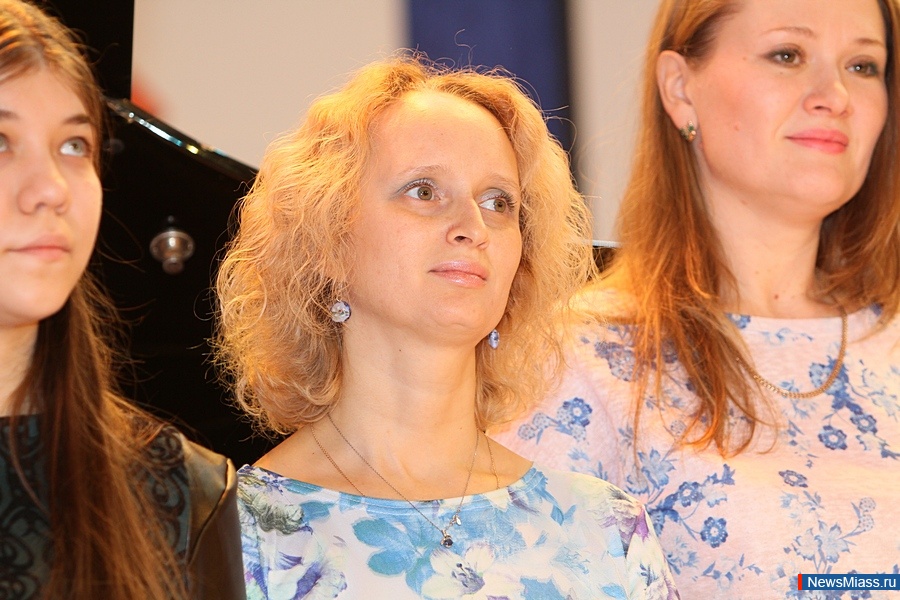   .    ""  ,  80-       -  