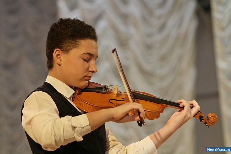   .    ""  ,  80-       -  