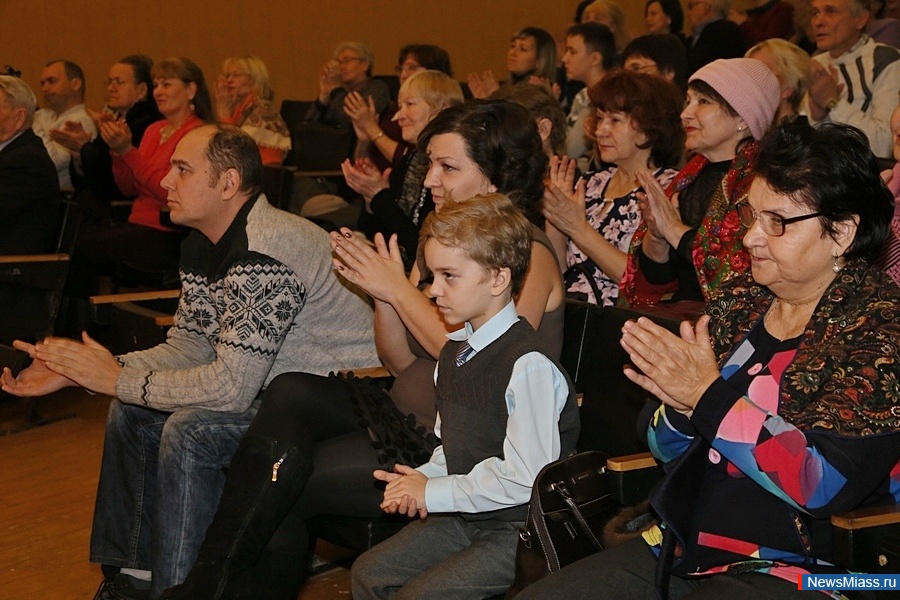   .    ""  ,  80-       -  