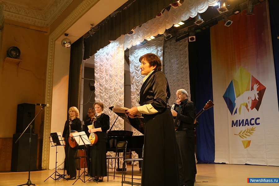   .    ""  ,  80-       -  