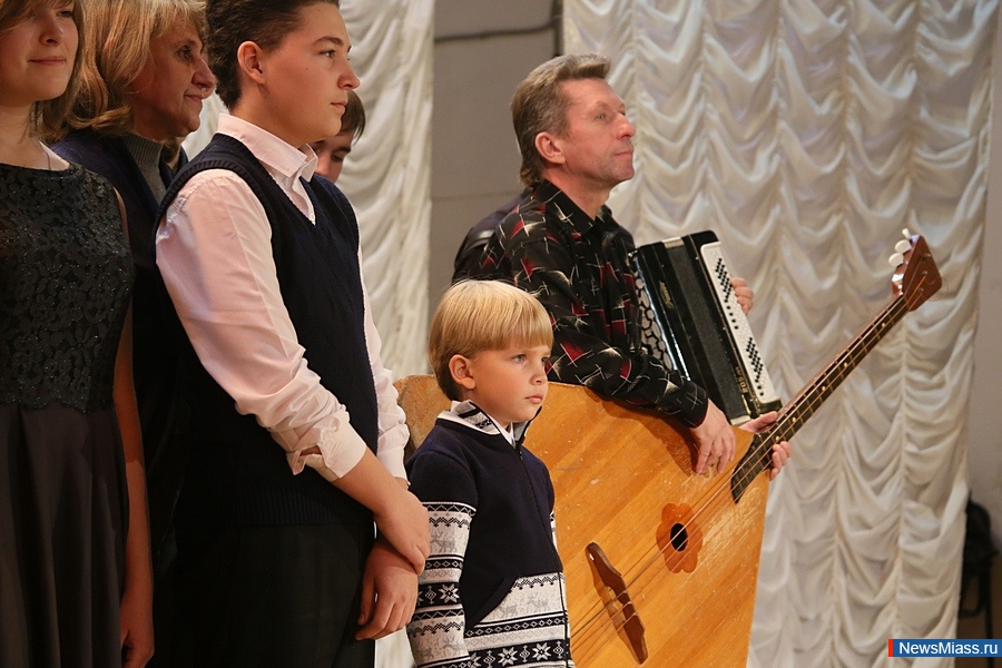   .    ""  ,  80-       -  