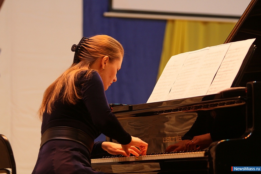   .    ""  ,  80-       -  